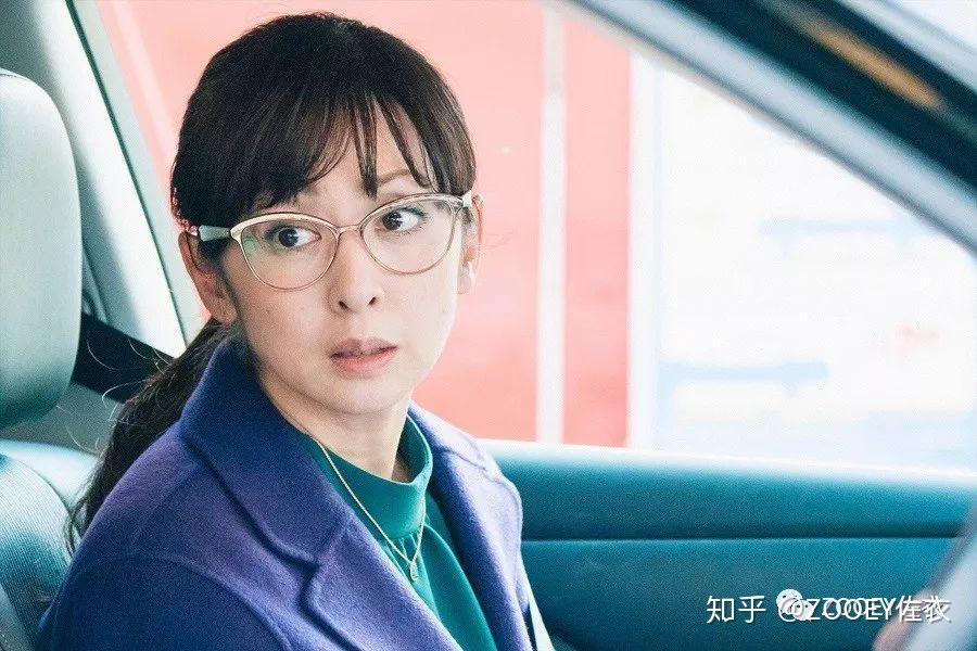 竹内结子水川麻美齐藤由贵丑闻专门律师queen第2集穿搭好物