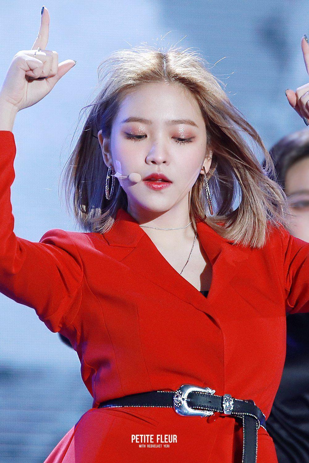 你们有没有觉得红贝贝的yeri在模仿jennie