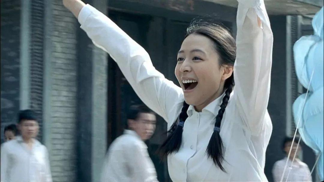 从一线红人到无戏可拍张静初被封杀的很彻底她到底得罪了谁
