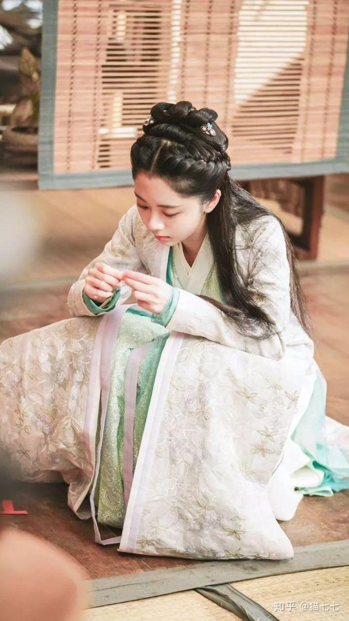 锦衣之下高甜壁纸,今夏和陆大人甜甜的恋爱啊