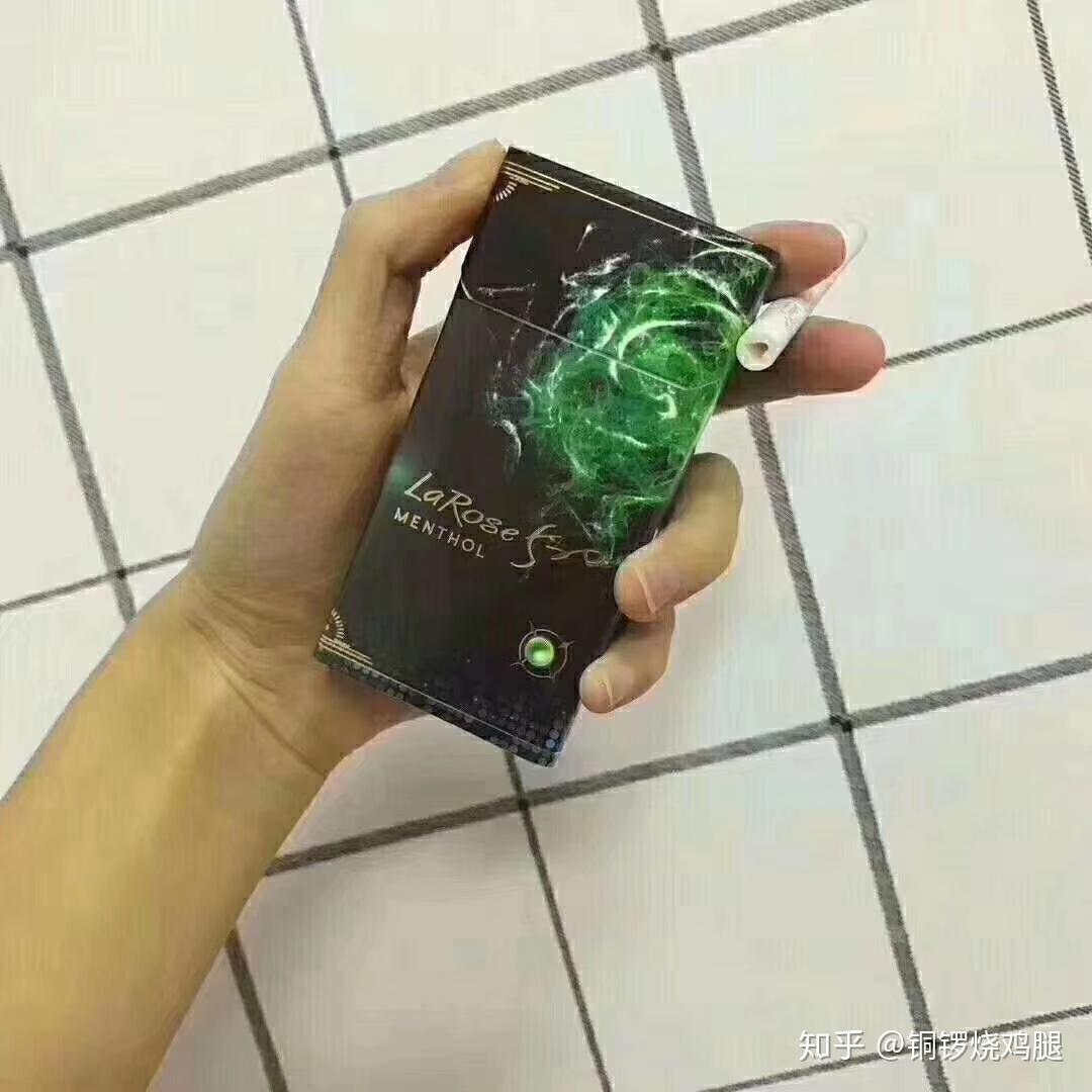 是傻的可爱爱喜冰15咖啡爆  细长支,打开盒子有股德芙巧克力的味道