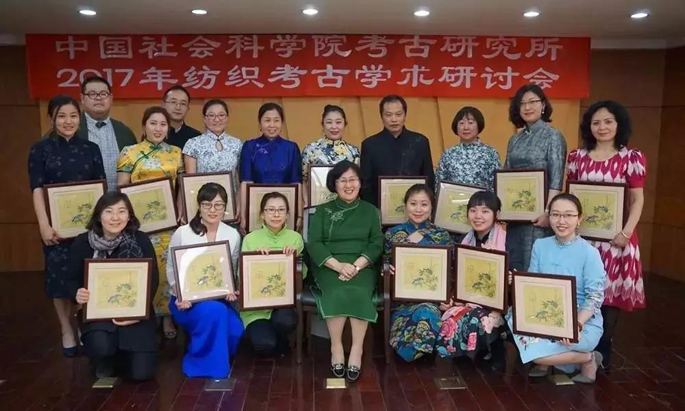 人民网文章:《"大国工匠"王亚蓉:她复织了从东周到清代的中国》一席