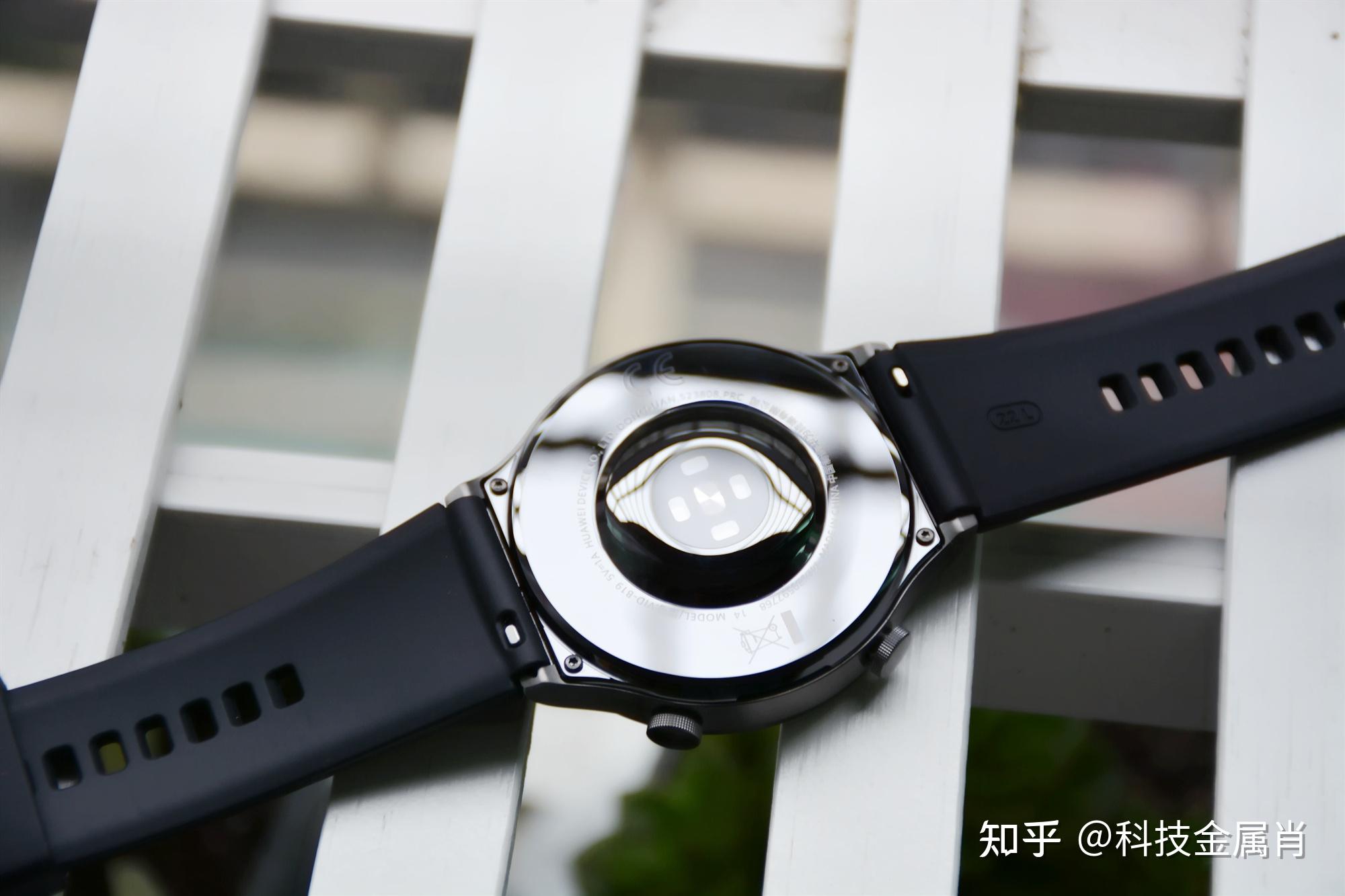 适合夏天佩戴的手表华为watchgt2pro