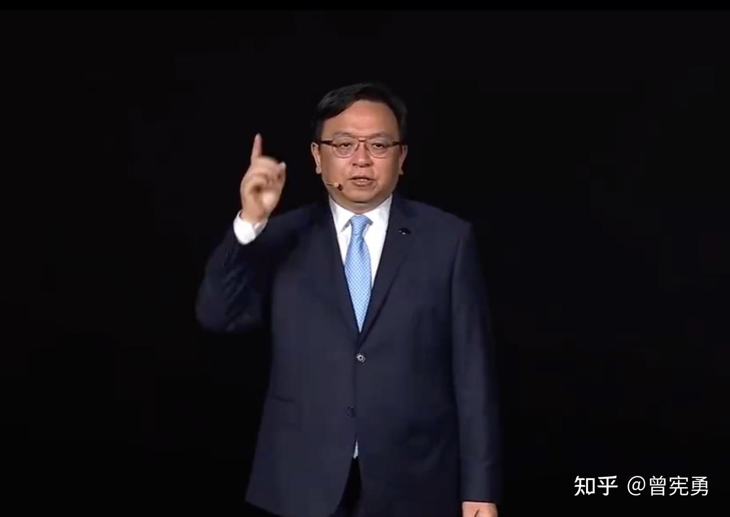 重磅发布中国首款4nm智驾芯片,比亚迪宣布为城市领航安全兜底