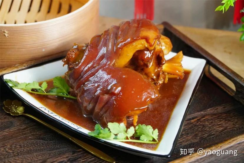 可以用什么炖肘子 v2-23937954e5c52a0bba76bd4c8da6483e_r.jpg