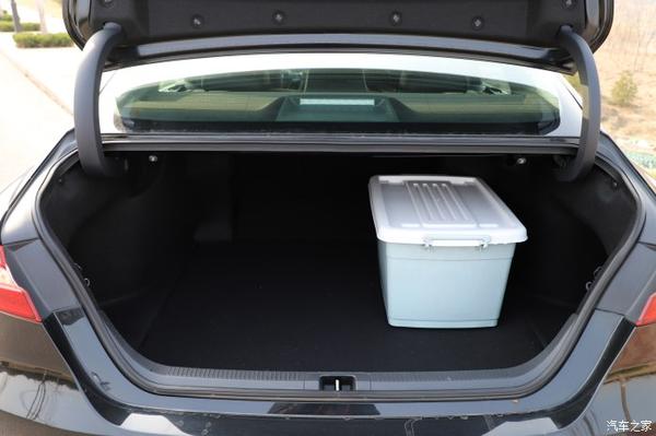 冬去春来的湖边随拍凯美瑞混动用车心得