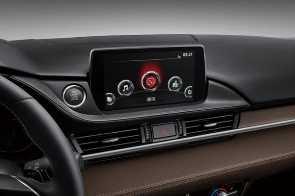 此外,阿特兹还将提供丰富的科技装备,譬如add抬头显示系统,7英寸液晶