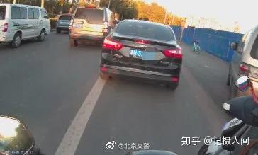 随手拍有人处理吗 v2-240d11229ab35a8fc87739edf43c4302_b.jpg