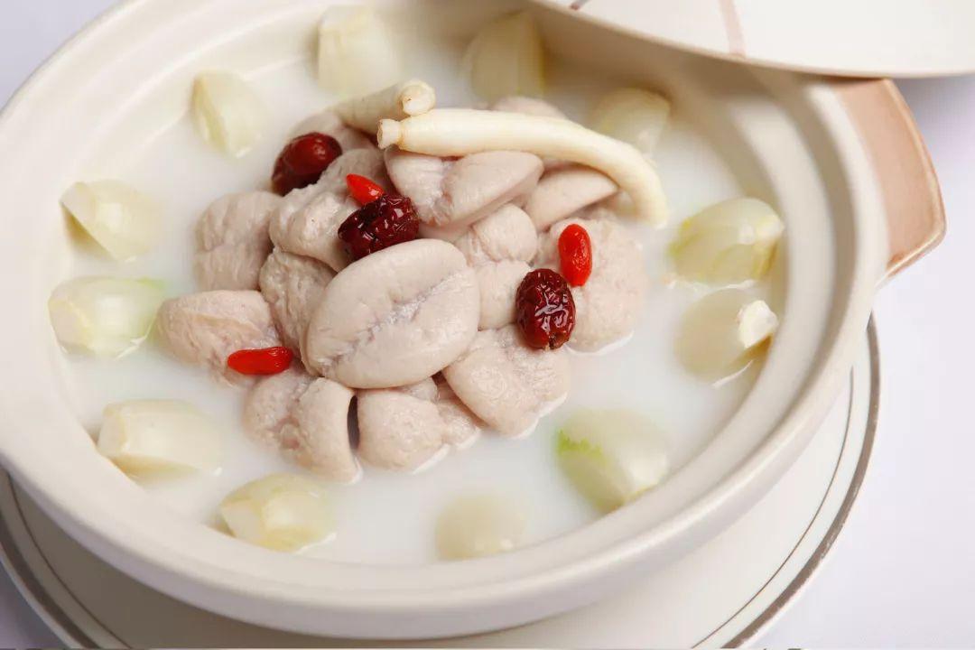 浓汤鸡腰煲图片来自:http://123rf.com.