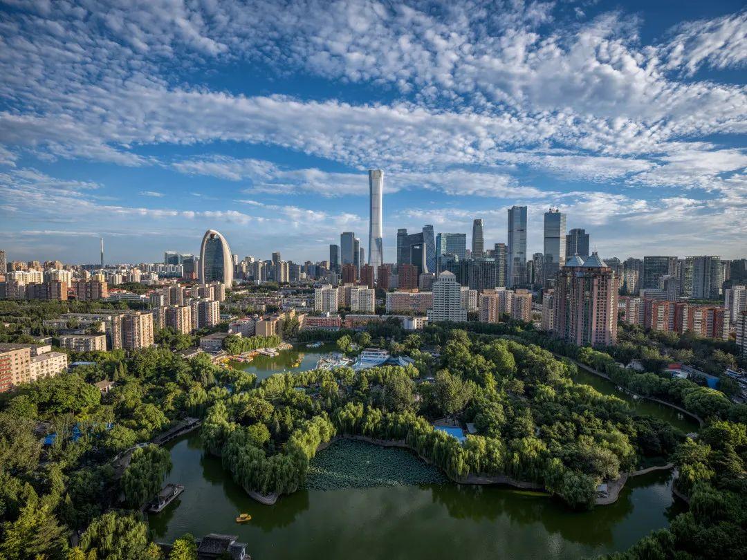 镜头丨GF20-35mm定格城市切片 视角宽广气势尽现 - 知乎