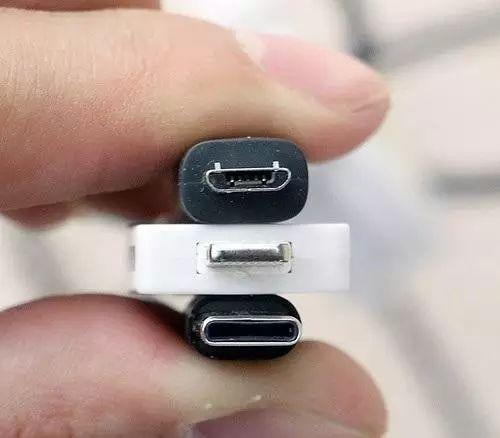 iphone8充电口将大变