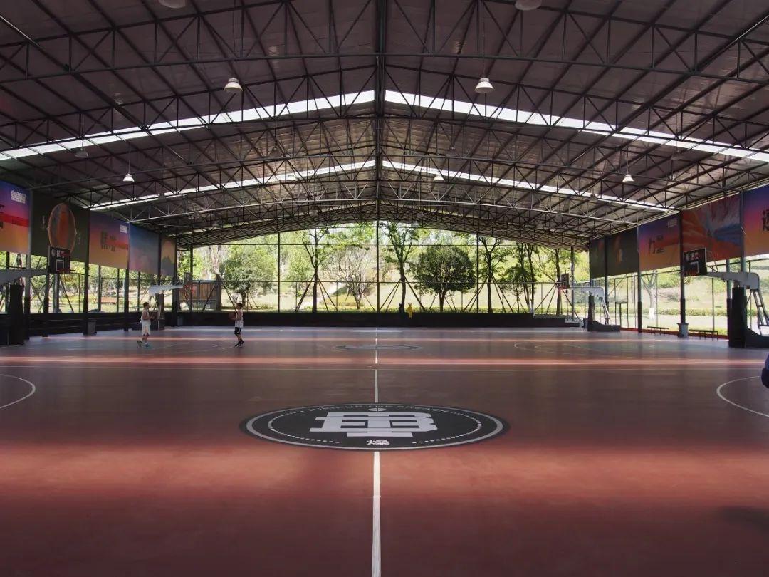 场馆地址:成都武侯区世纪城东路9号本直球馆活动时间:2020年4月18日