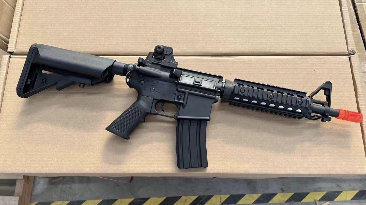 军典玩具 jd-002与军典玩具 jd-001同时发售,除外观方面之外并无明显