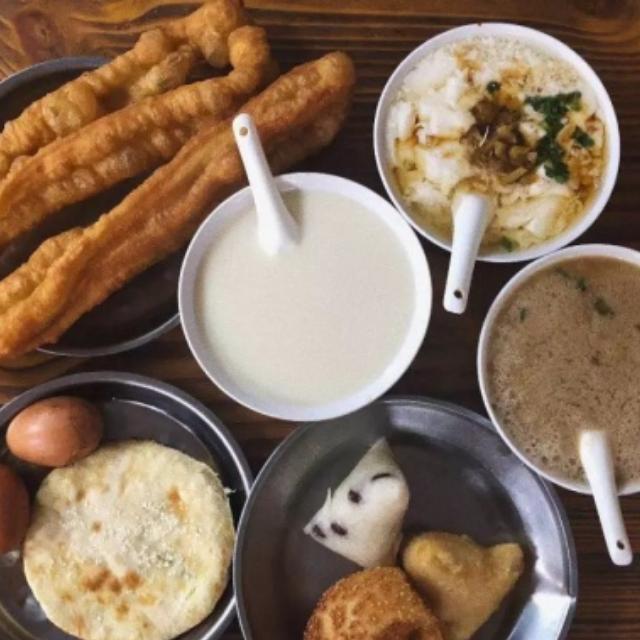 在这座低调的「江南第一早茶之城」,吃早点像是过年一样