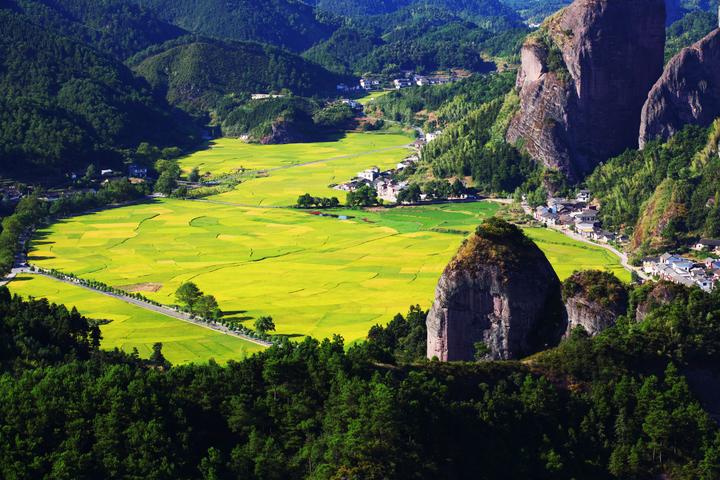 崀山风景美如画