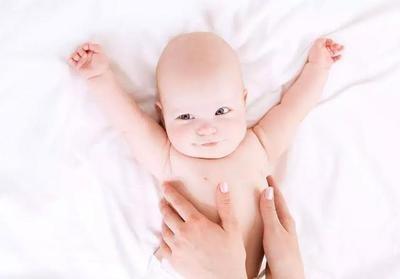 如何给新生儿按摩抚触 v2-24b76c8a2731fb12f62dbb5c038b7171_1440w.jpg?source=172ae18b