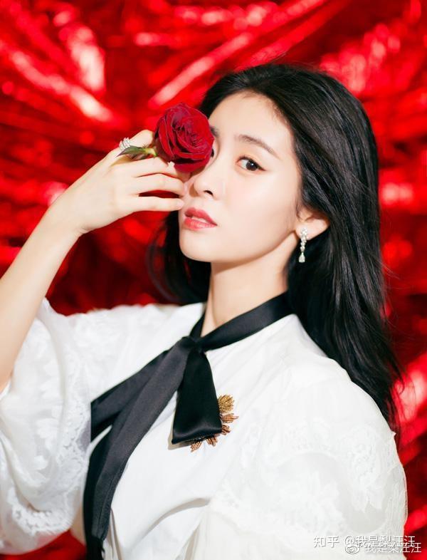 张碧晨除了偷偷的生了个孩子,还悄悄的变美,你能发现是哪里吗? - 知乎