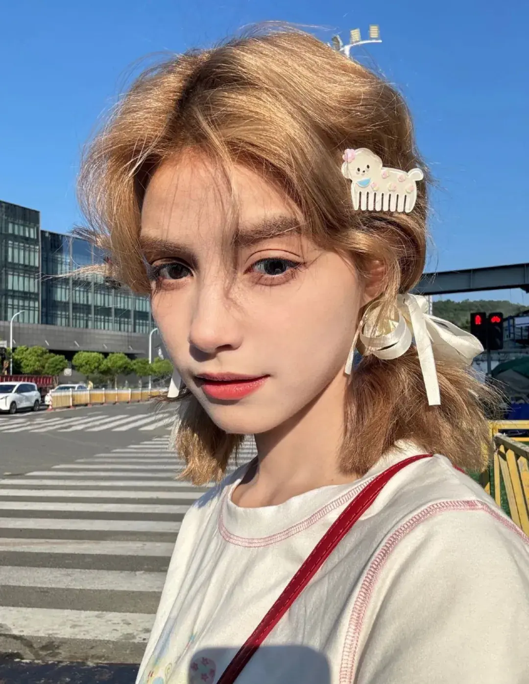 混血感十足!青春活力无限的美女胚子,夏天心到底是何方神圣? - 知乎