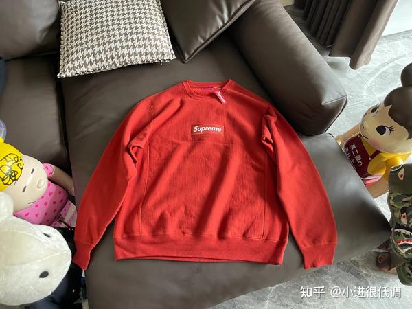 Supreme 18FW BOX LOGO 经典刺绣圆领套头卫衣全部颜色实拍展示- 知乎