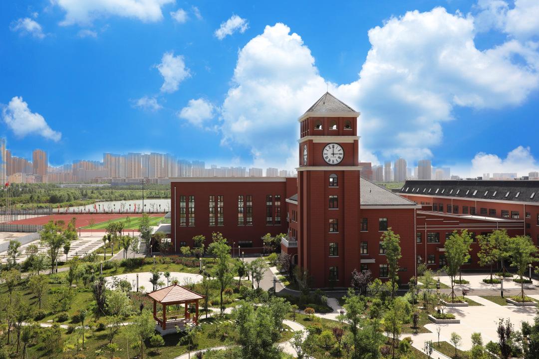 王府学校运城校区是拥有20余年国际化学校办学经验的北京王府学校在晋