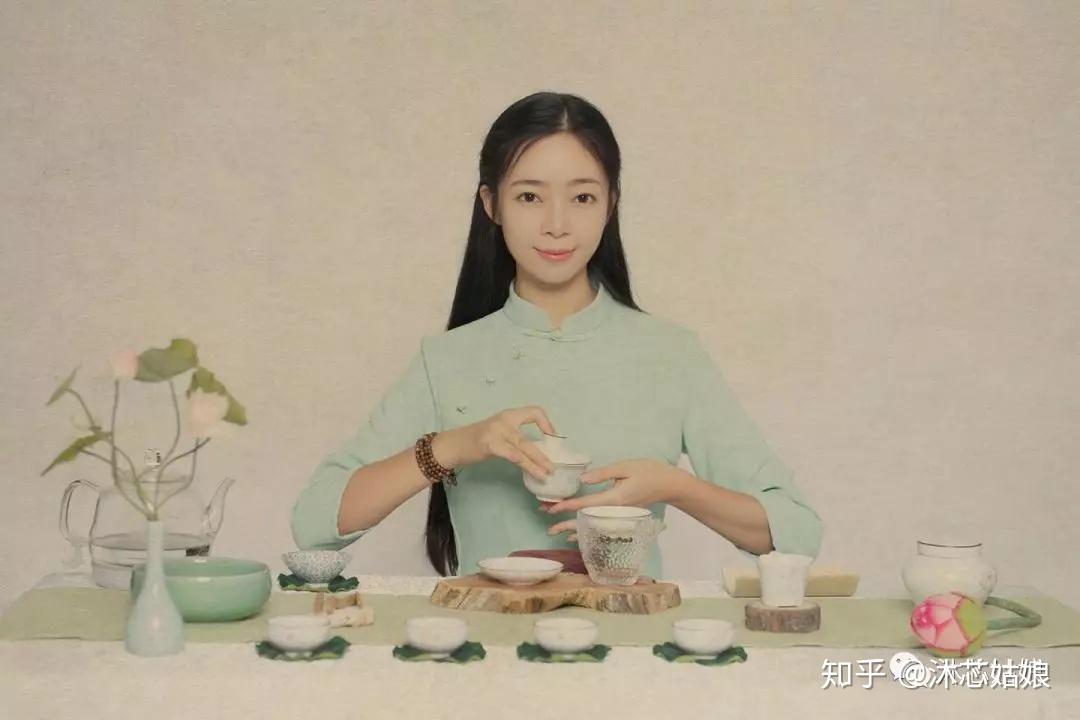 你听过正山小种的金骏眉银骏眉听说过铜骏眉吗沐芯姑娘实拍解说