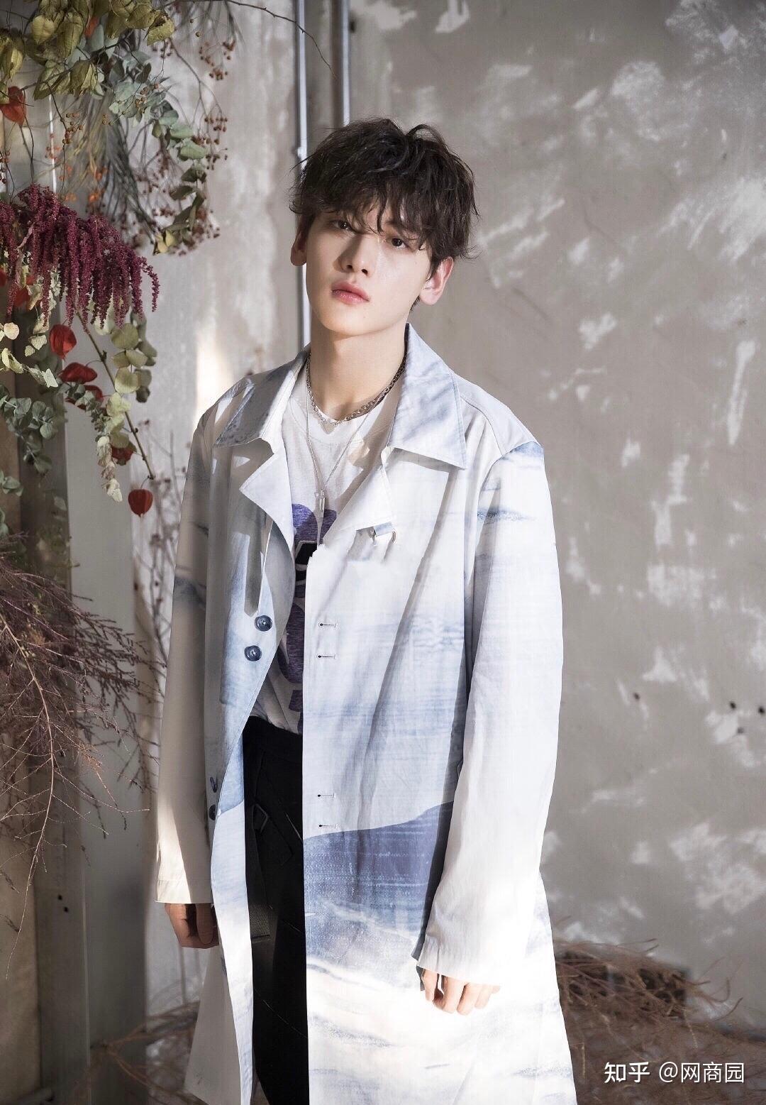 r1se翟潇闻要出演天官赐福人帅路子野的小翟颜值真的能打