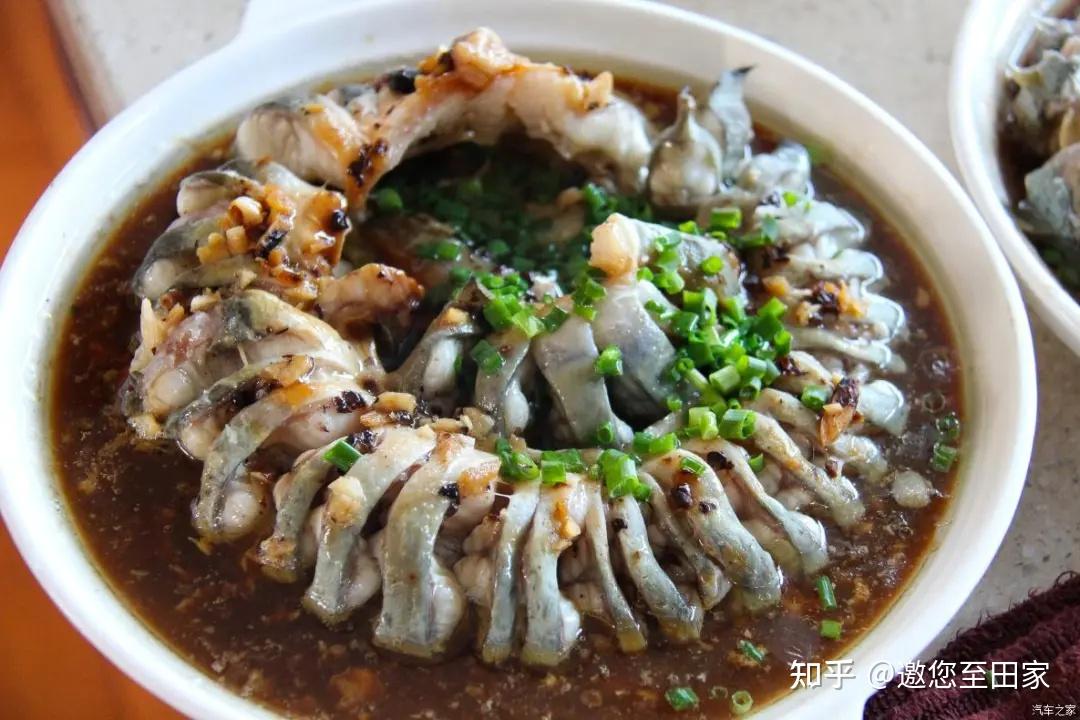 皖鱼,边鱼,钳鱼,河虾……记得游北江的时候船家会包一餐北江河鲜饭,坐