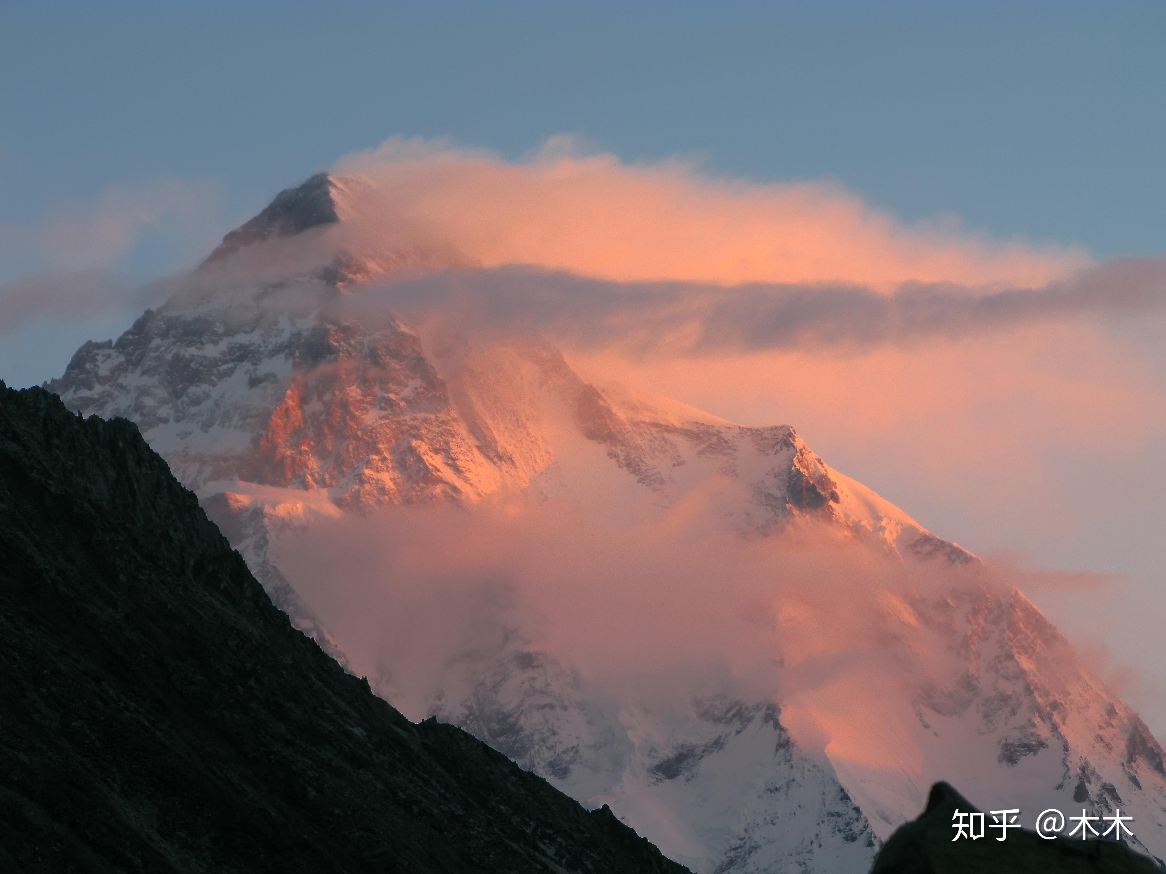 江西"最有灵气"的山，是江南第一仙山，与黄山并称姐妹山