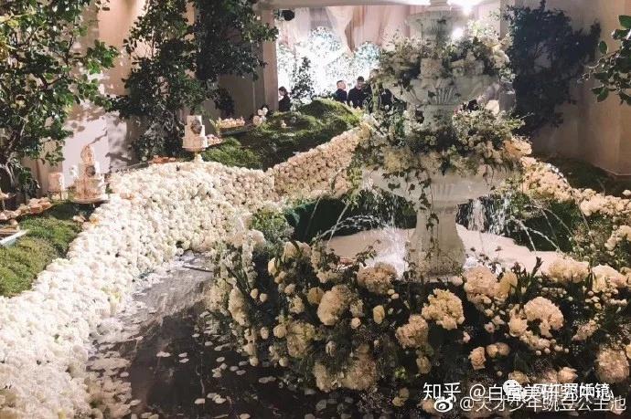 对于婚礼,陈为池说徐加满足了他对婚礼的一切幻想.