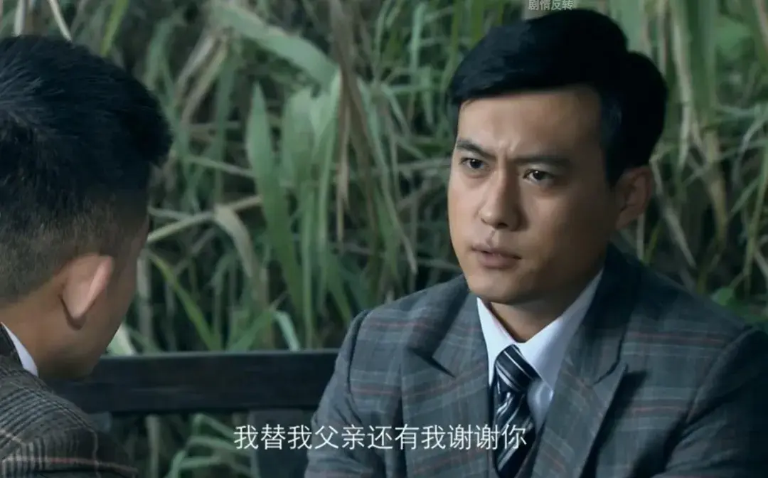 在制作名单中,我们可以看到《激战江南》的总编剧叫做龚国钧,同时他是