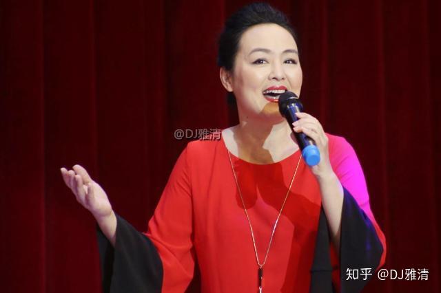 优雅的李娟慈祥的沈力80年代12位央视主持人如今近况如何