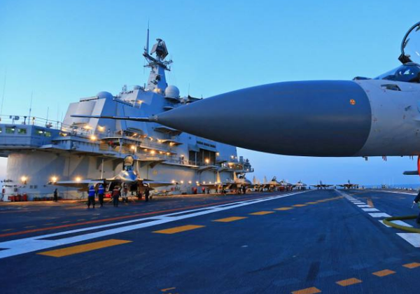 中国第一艘国产航空母舰001a航空母舰目前正在进行舾装,目前新航母