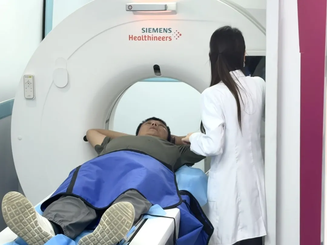 南京爱康国宾义诊聚焦骑手职业痛点，早筛早防更暖心