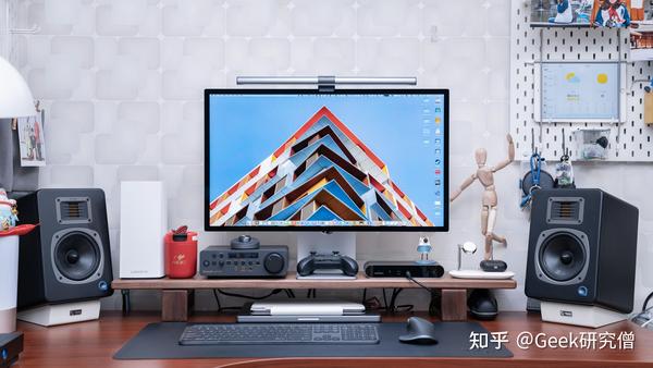 Apple Studio Display 桌面搭建指南：显示器/ 创新X5 外置声卡/ 贝尔金