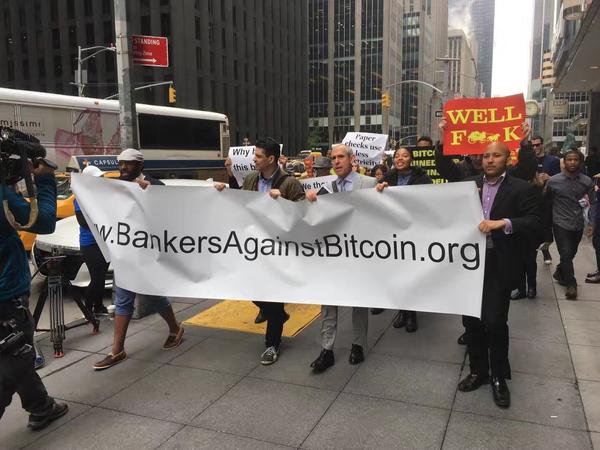 真相！银行家抗议比特币，其实是在宣扬“套路”
