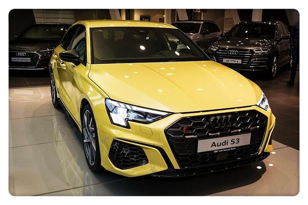 全新奥迪s3两厢版黄色涂装非常吸睛性能范十足真帅气