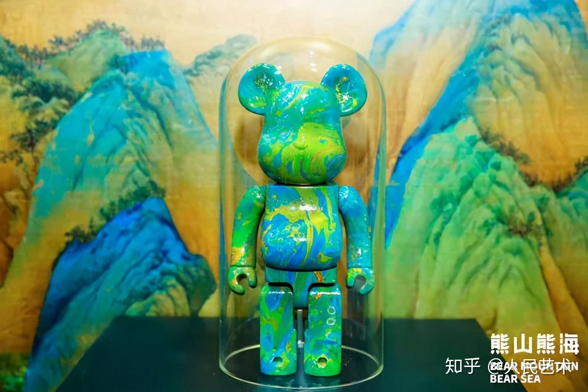 吉尼斯世界纪录最大规模的布里克熊收藏展邀你漫步熊山熊海