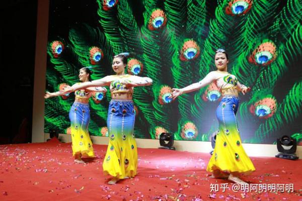 适合公司年会的节目_公司年会游戏节目_适合程序员的年会节目