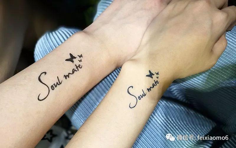 这些杂音,感受到从未有过的精神默契,感受到与另一个灵魂共鸣的震颤