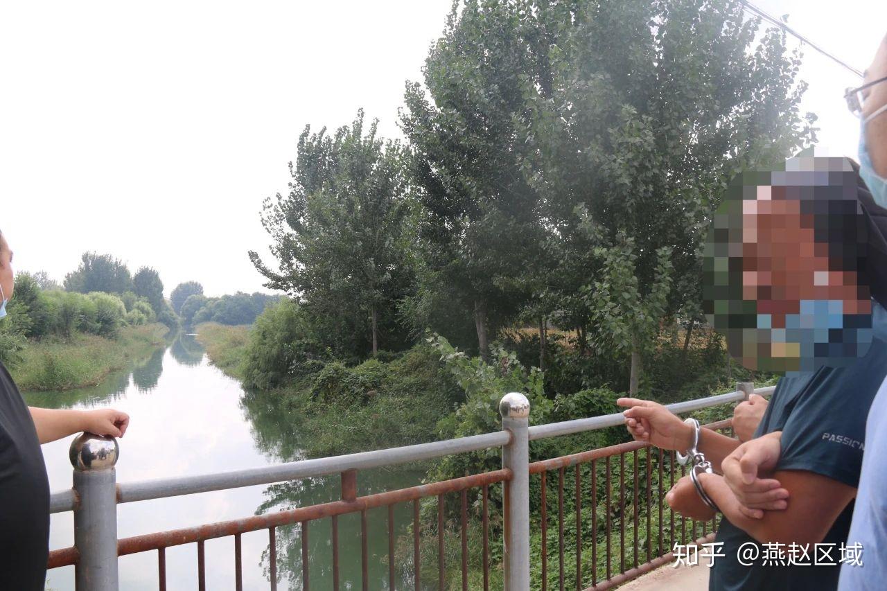 网友发来视频：南阳白河淯阳桥下发现一具无名女尸……_慎点