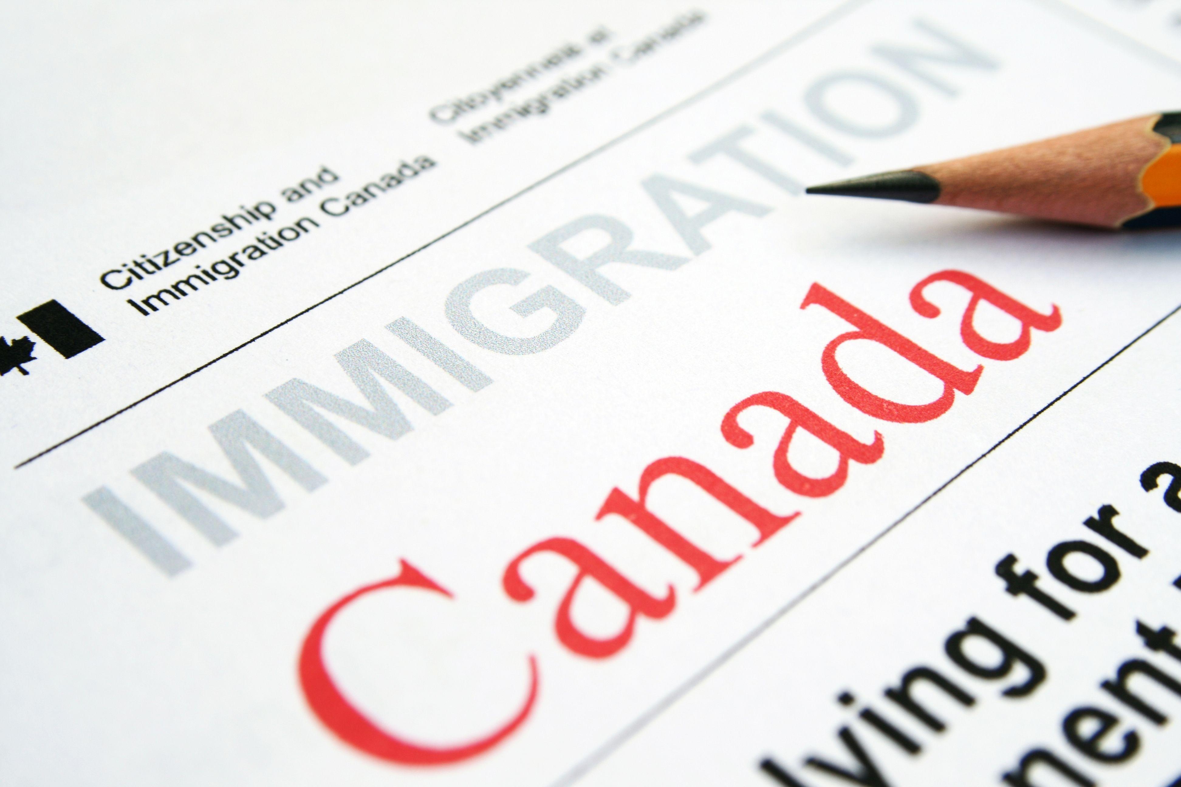 加拿大联邦自雇移民 - 万国移民