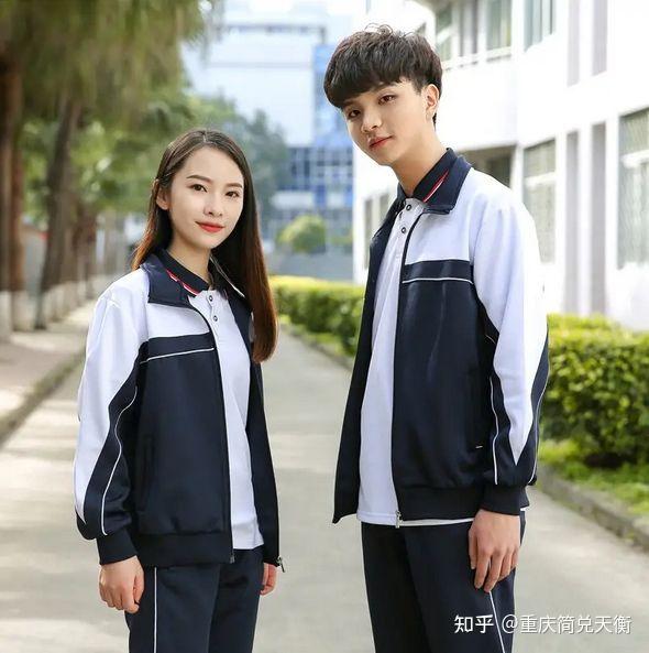 重庆法诗顿科技有限公司成立后,法斯顿校服在北方市场拓展的重要节点