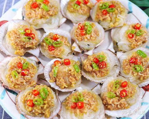 营养又美味的广东经典菜之一蒜蓉粉丝蒸扇贝