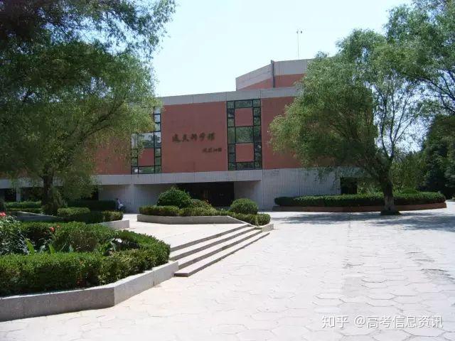 大学生选大学!中国大学之"最",带来领略不一样的大学风采!