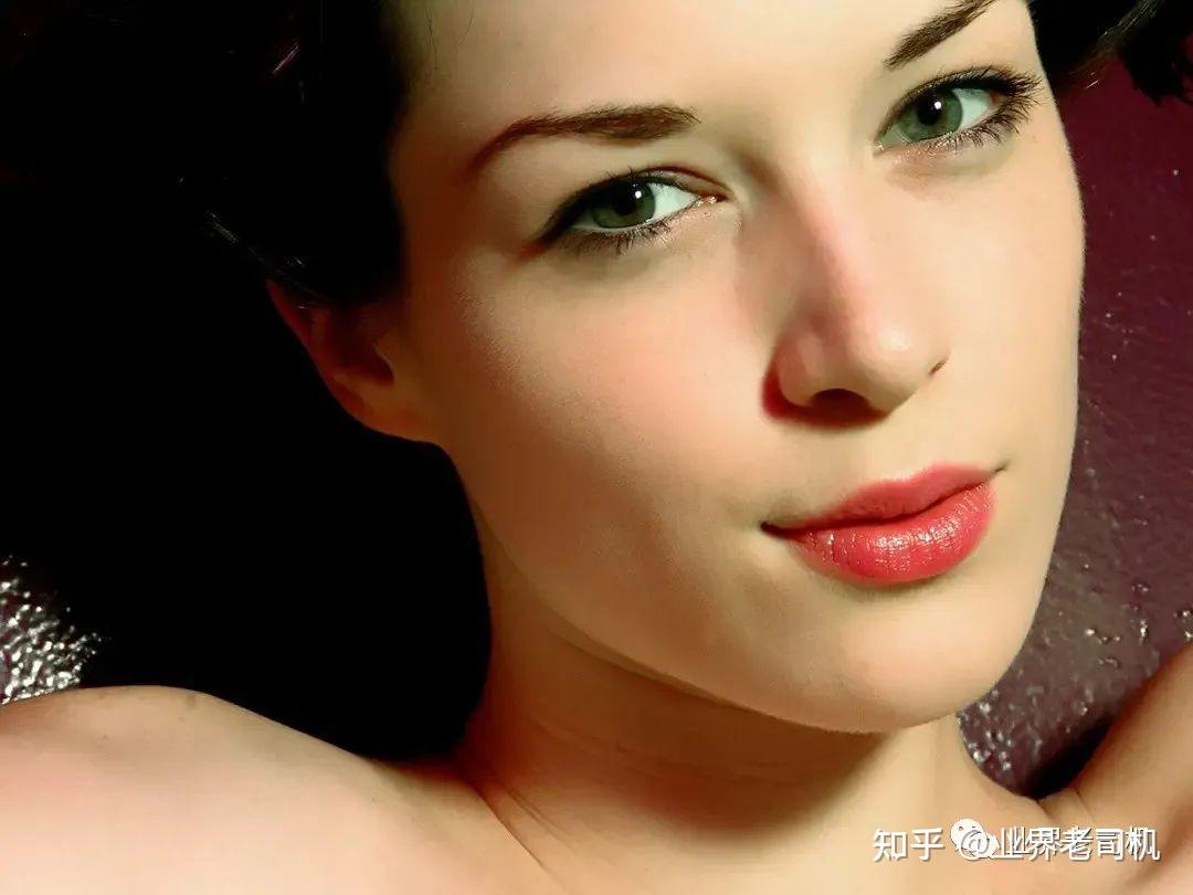 【业界百科】No.5—Stoya Doll - 知乎