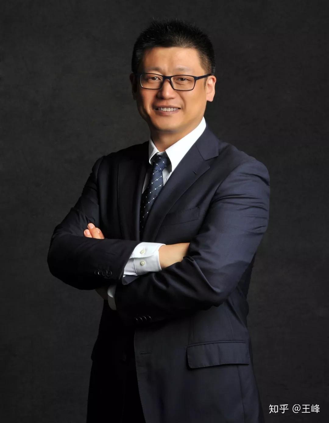 暴风暴雷情理之中2018年财报早见端倪丨王峰老师带你读暴风财报