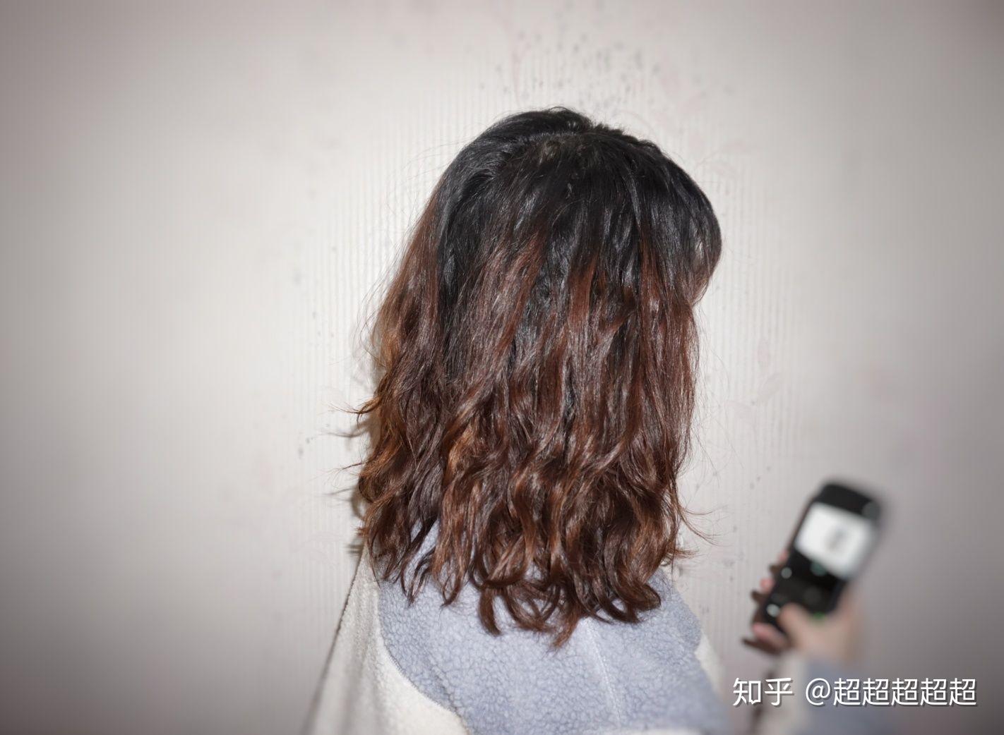 本人女,学生,头发自然卷,发质干枯毛躁,想剪个短发,有没有适合的类型