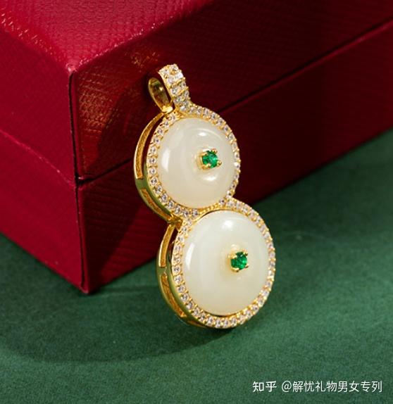 有哪些适合送给四十岁左右女性的礼物?