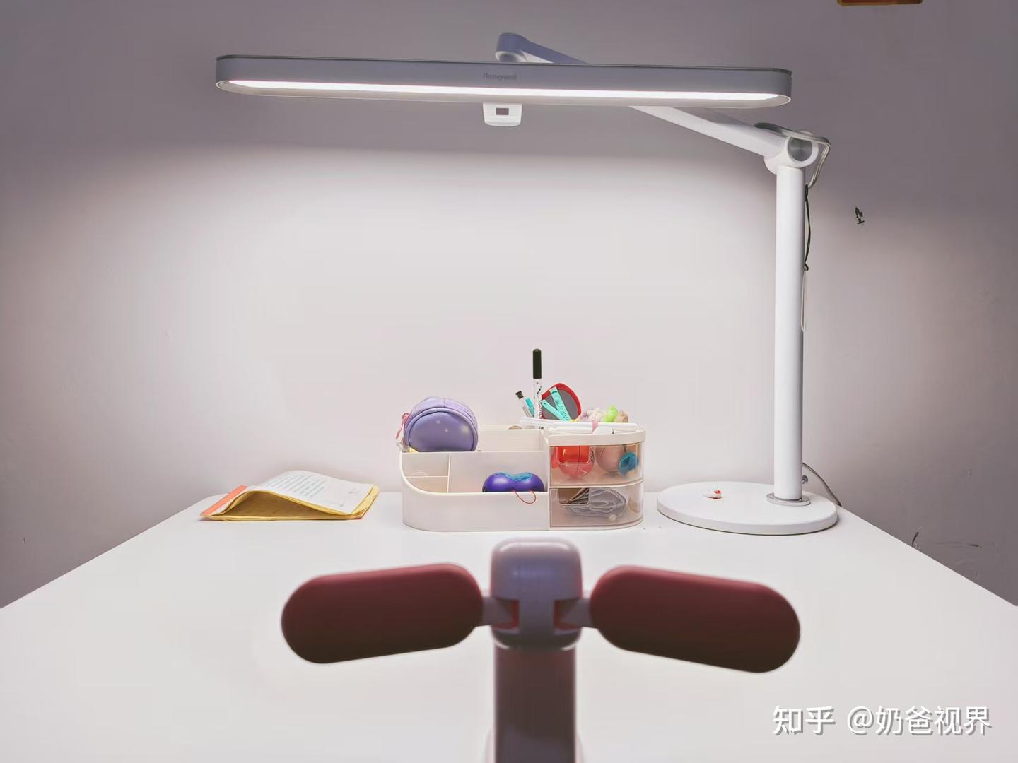 家里已经有了两款护眼台灯，我为什么又给孩子入手了霍尼韦尔护眼台灯 - 知乎