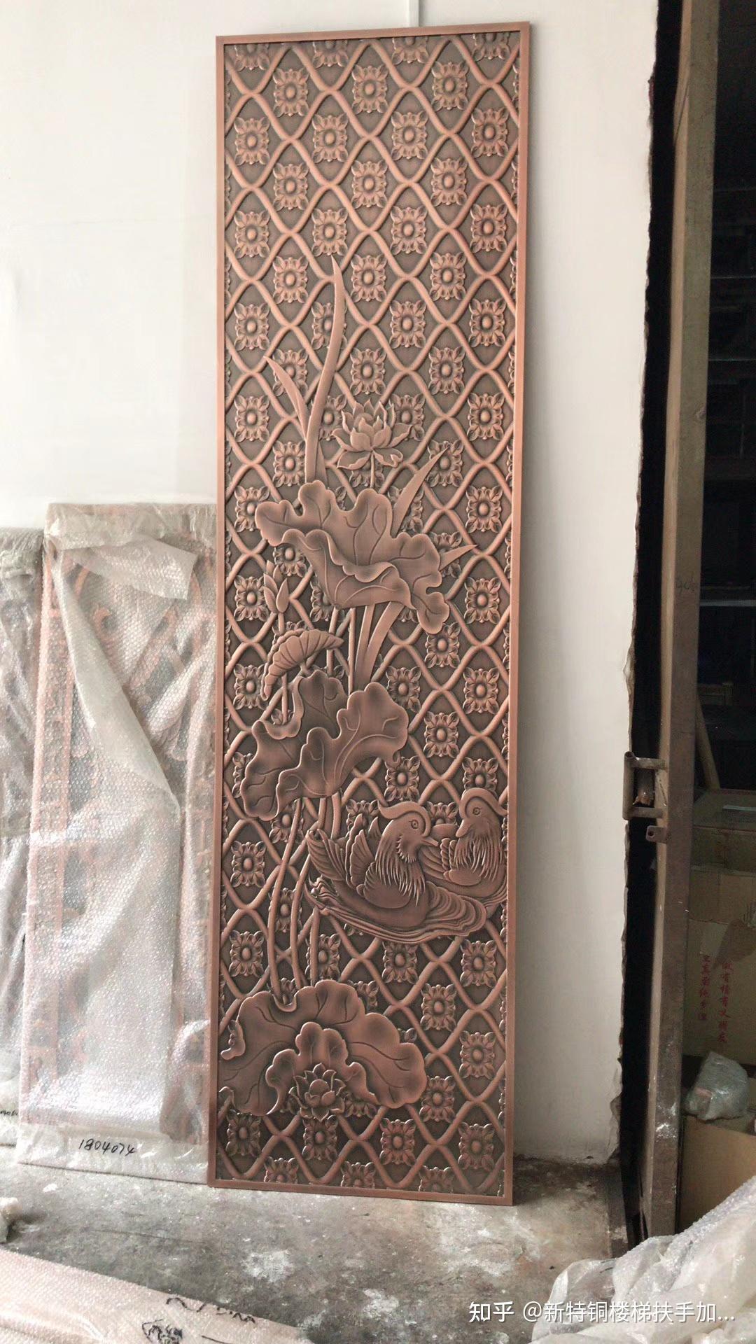 铜板镂空屏风隔断实用欧式屏风设计改变